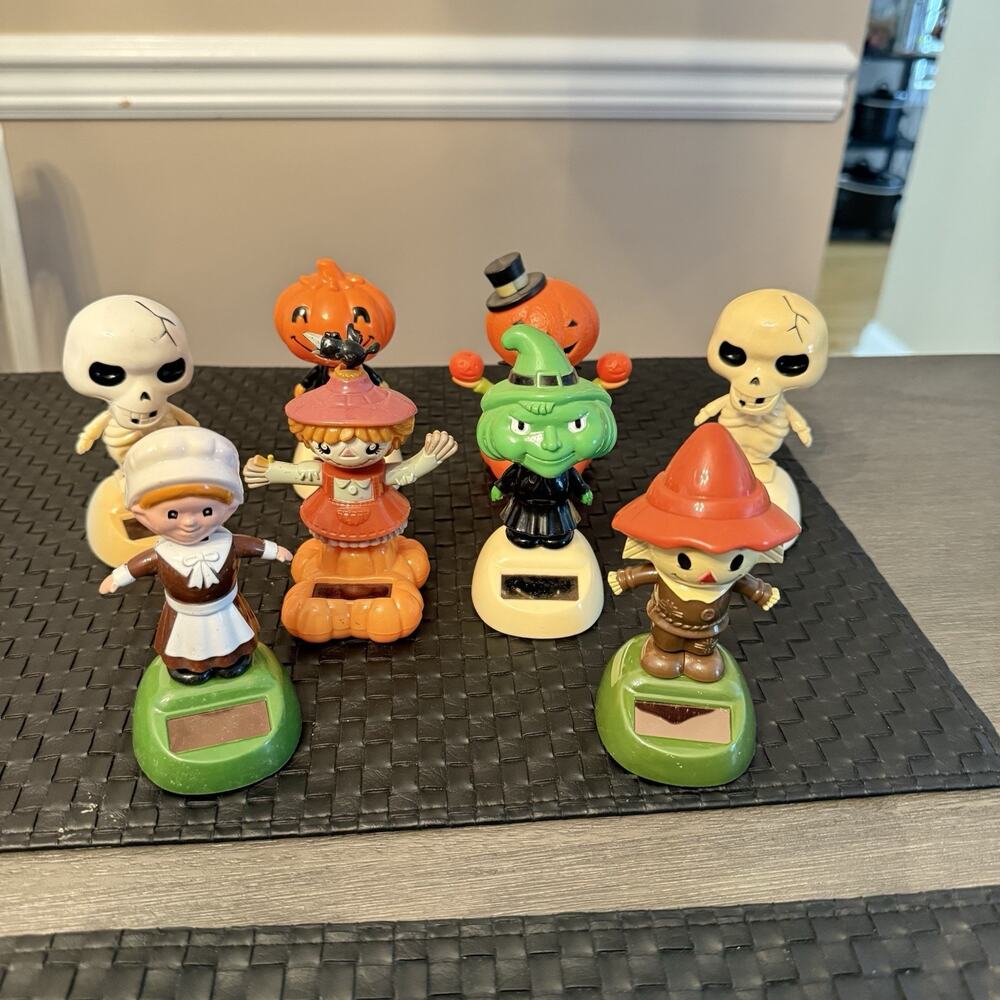 8 Solar Action Bobble Heads Halloween Thanksgiving Fall Pumpkin Skull Tested VGC